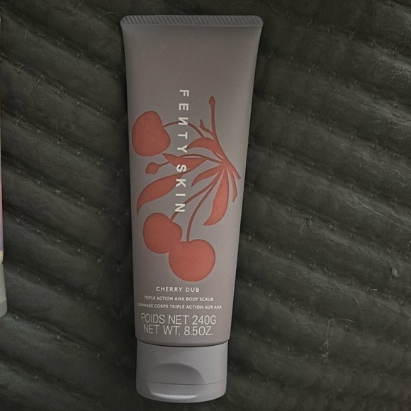 Fenty Skin Cherry Dub Triple Action AHA Body Scrub - Picture 1 of 1